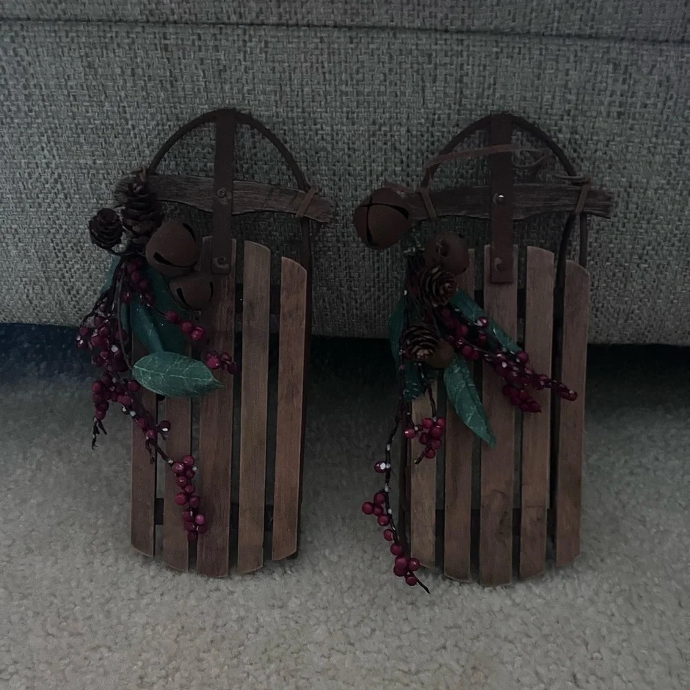RUSTIC MINI DECORATED WOOD & METAL SLED / SLEIGH ORNAMENT CHRISTMAS Set Of 2